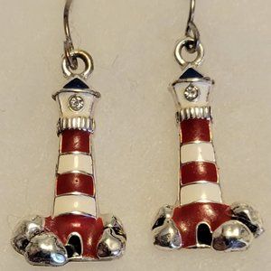 ❣️HP❣️Vintage dainty lighthouse red & white hook earrings.